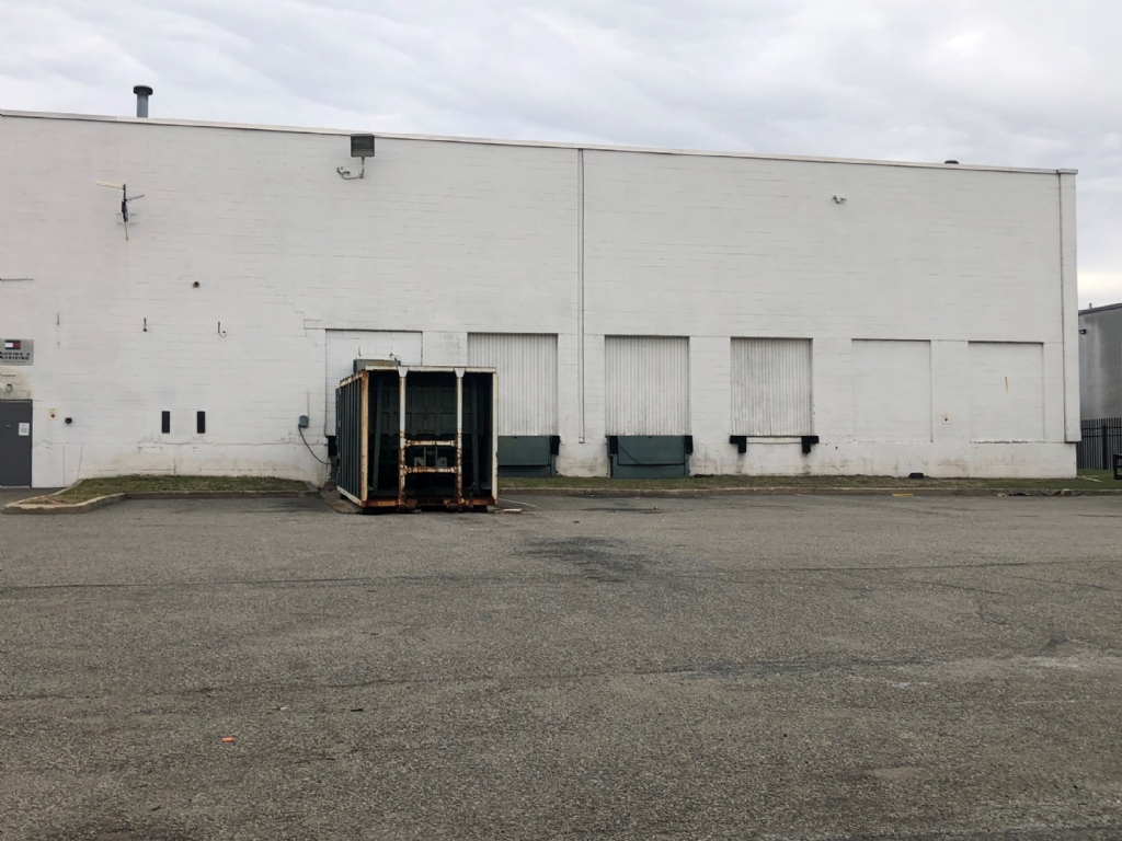 Available: 37,838 SF