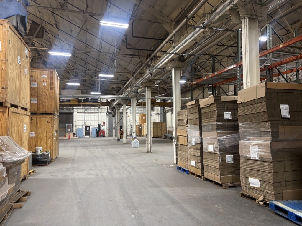 Available: 92,158 SF