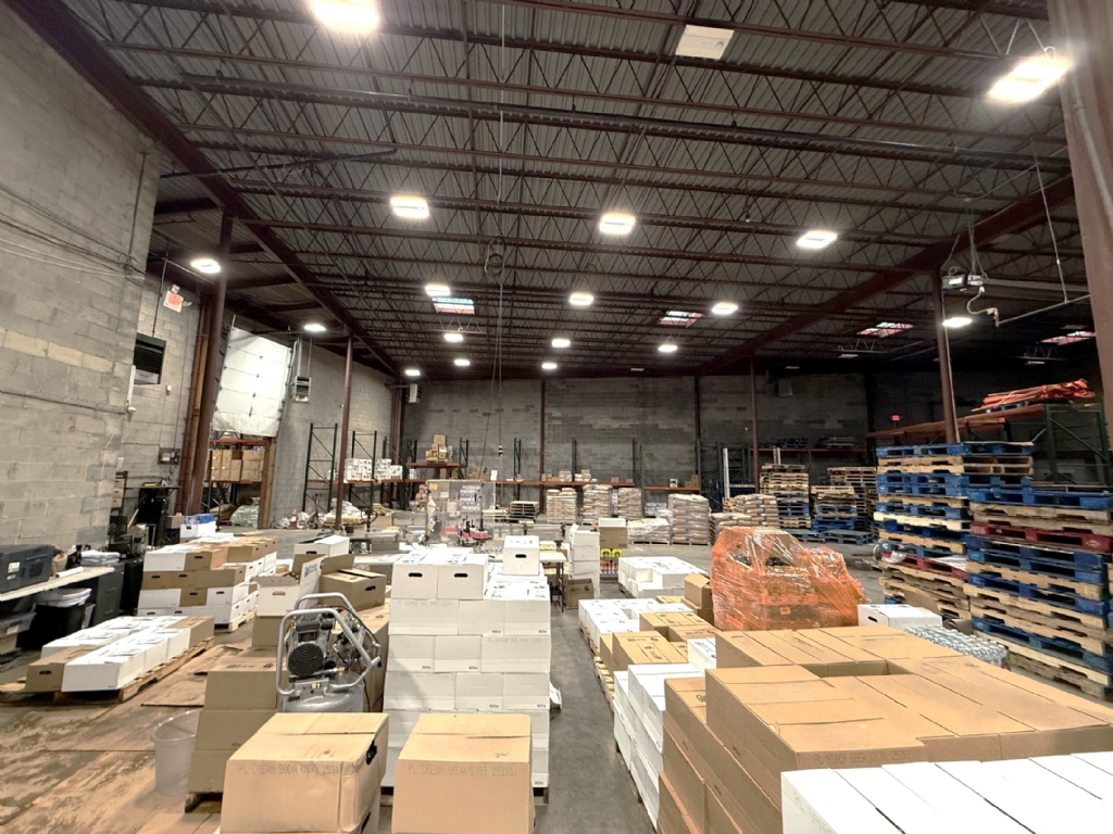 Available: 26,929 SF