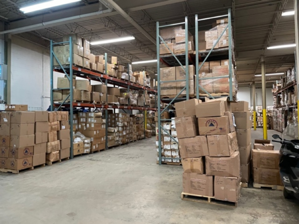 Available: 14,000 SF