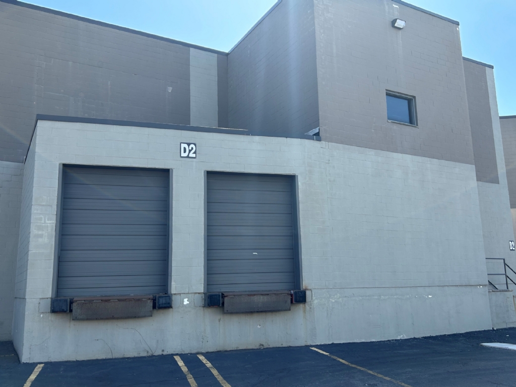 Available: 20,410 SF