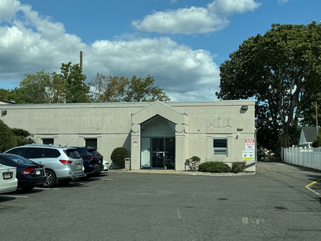 Available: 10,000 SF