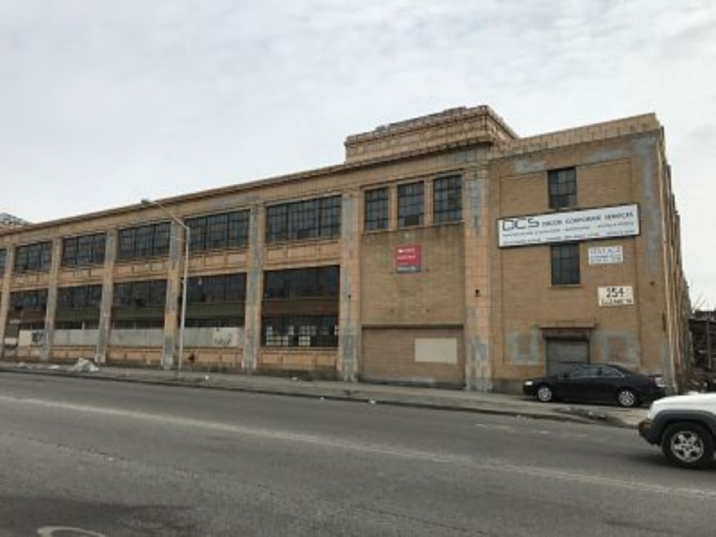 Available: 10,060 SF