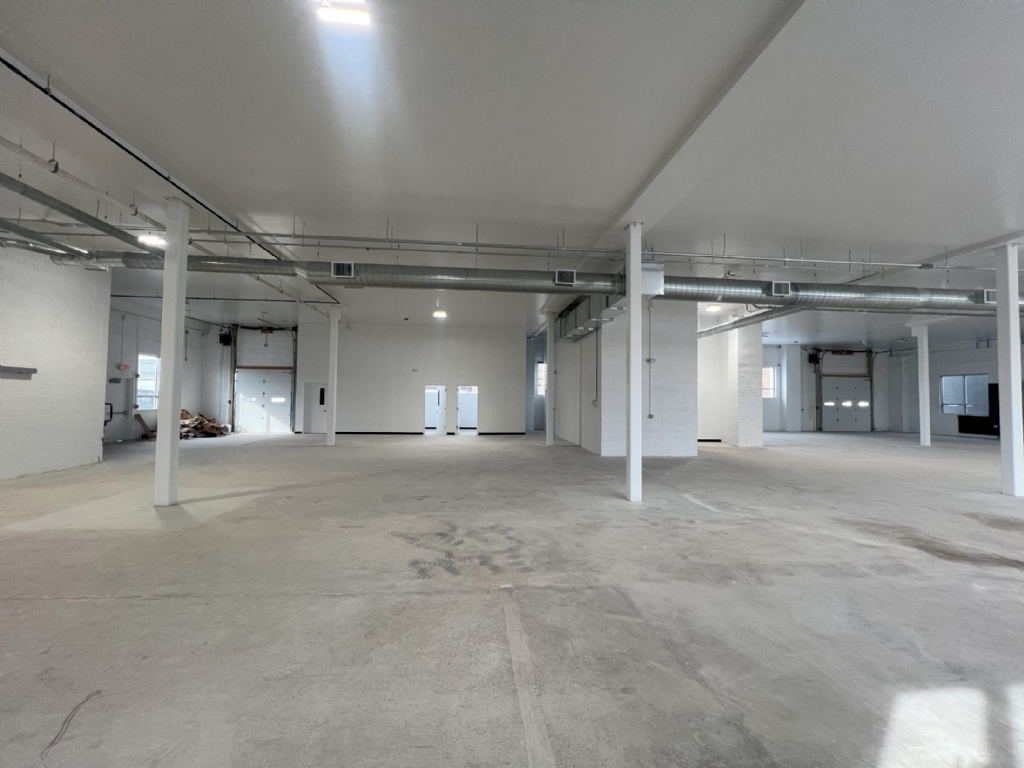 Available: 18,500 SF