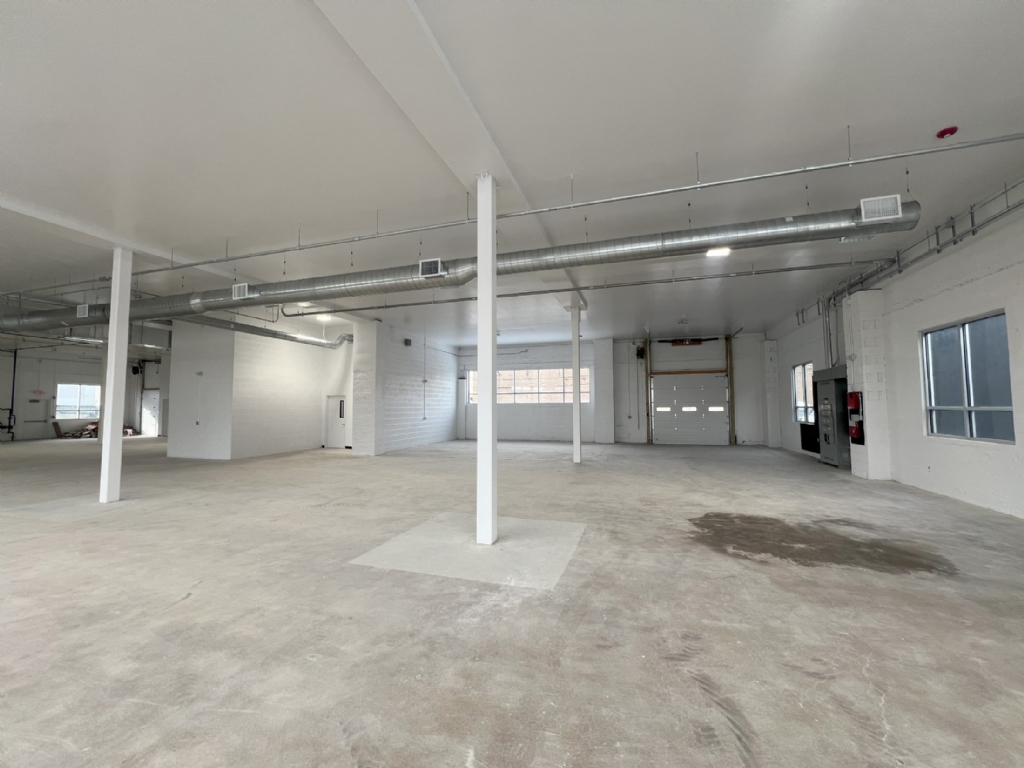 Available: 18,500 SF