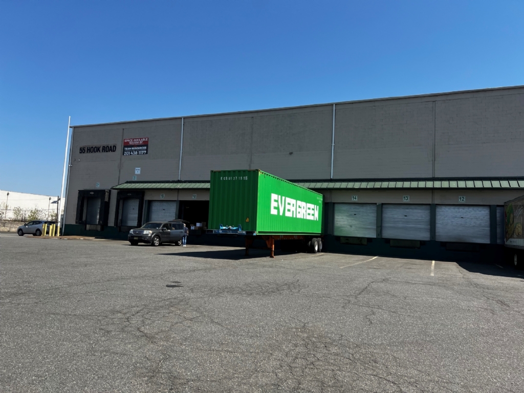 Available: 60,000 SF