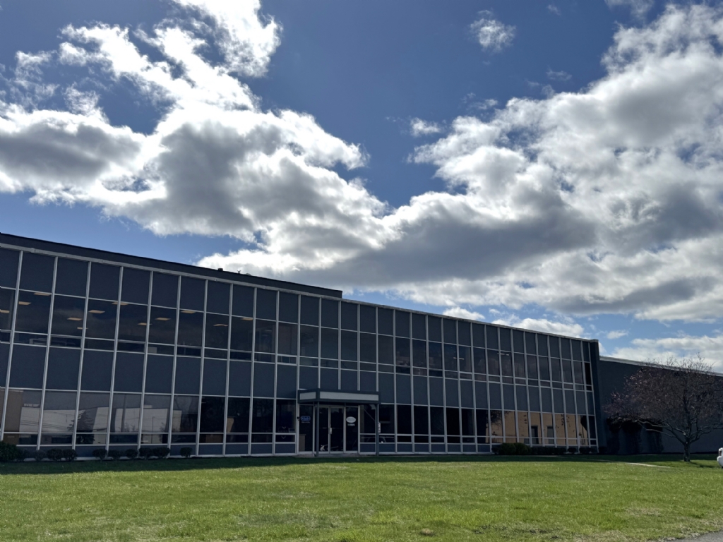 Available: 27,000 SF