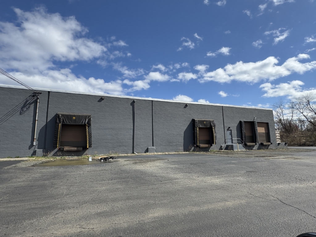 Available: 27,000 SF