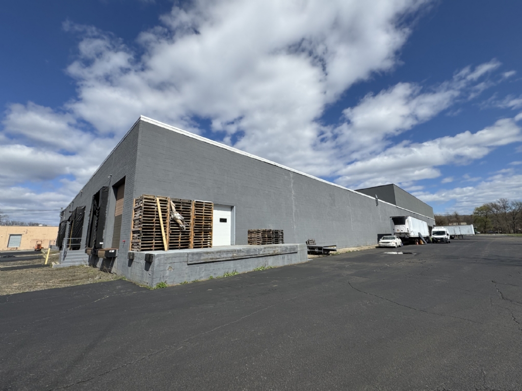Available: 27,000 SF