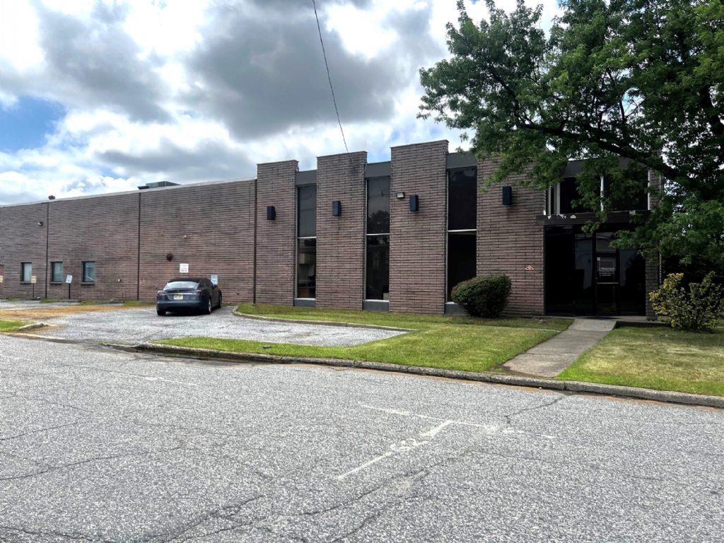 Available: 26,400 SF