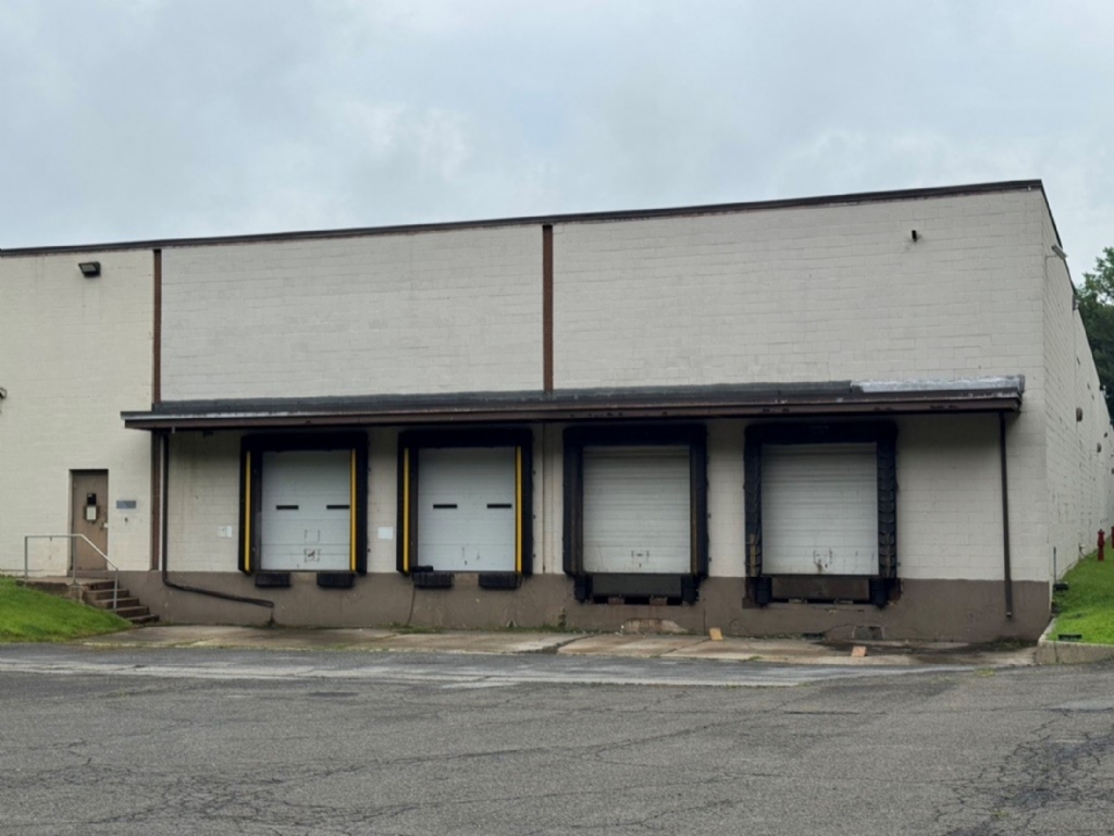Available: 110,000 SF