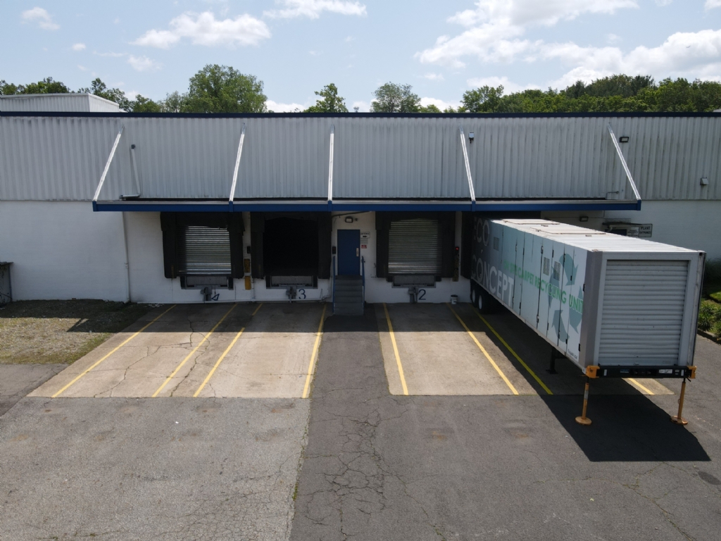 Available: 96,358 SF