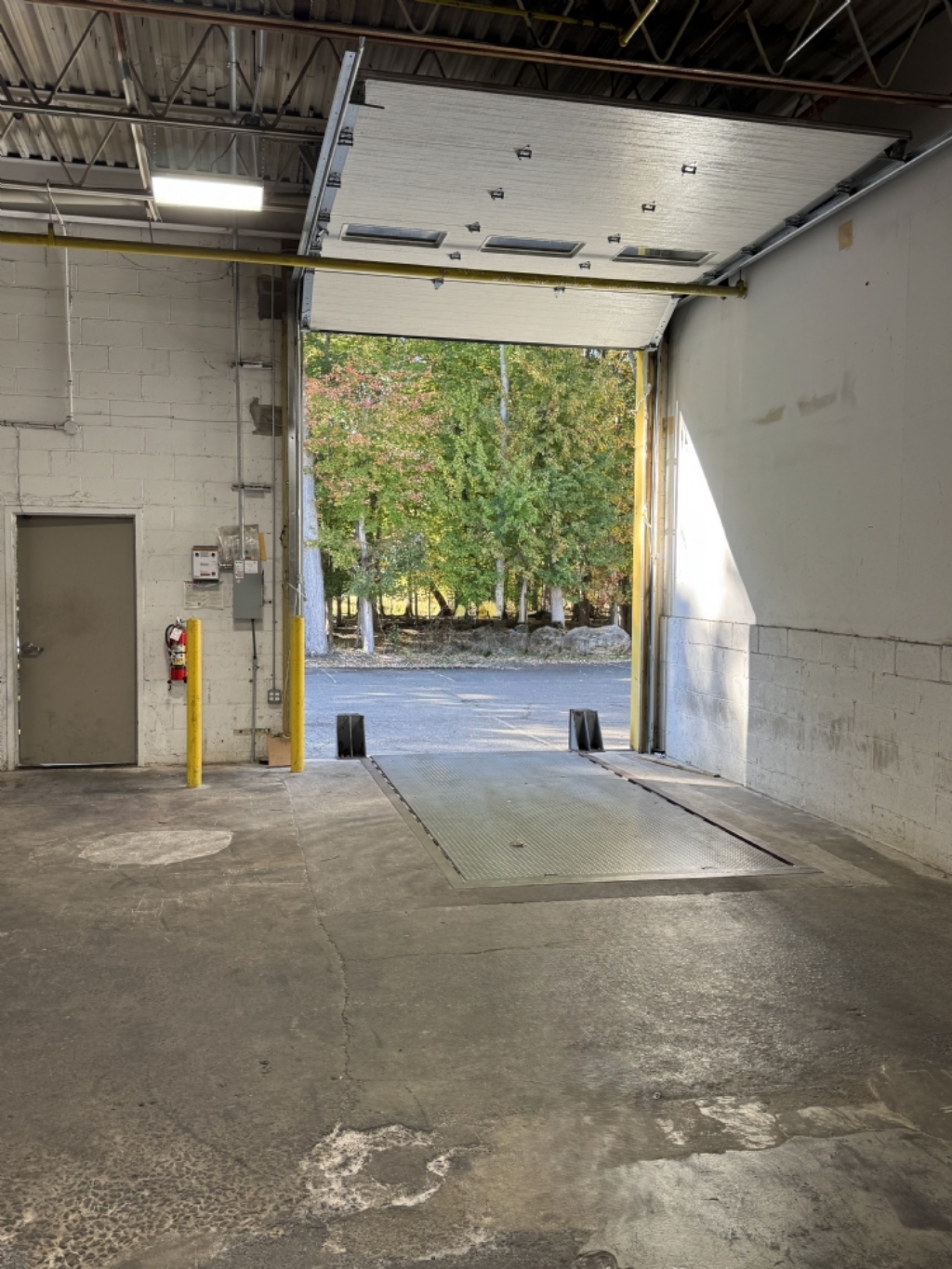 Available: 24,240 SF