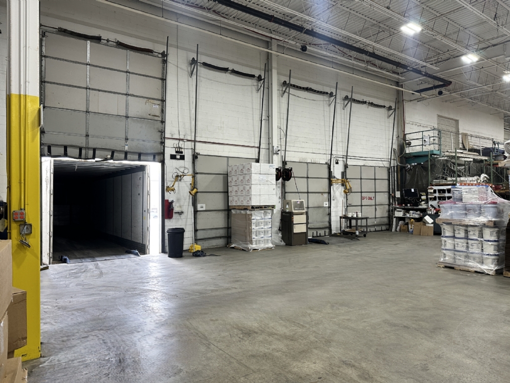 Available: 40,000 SF