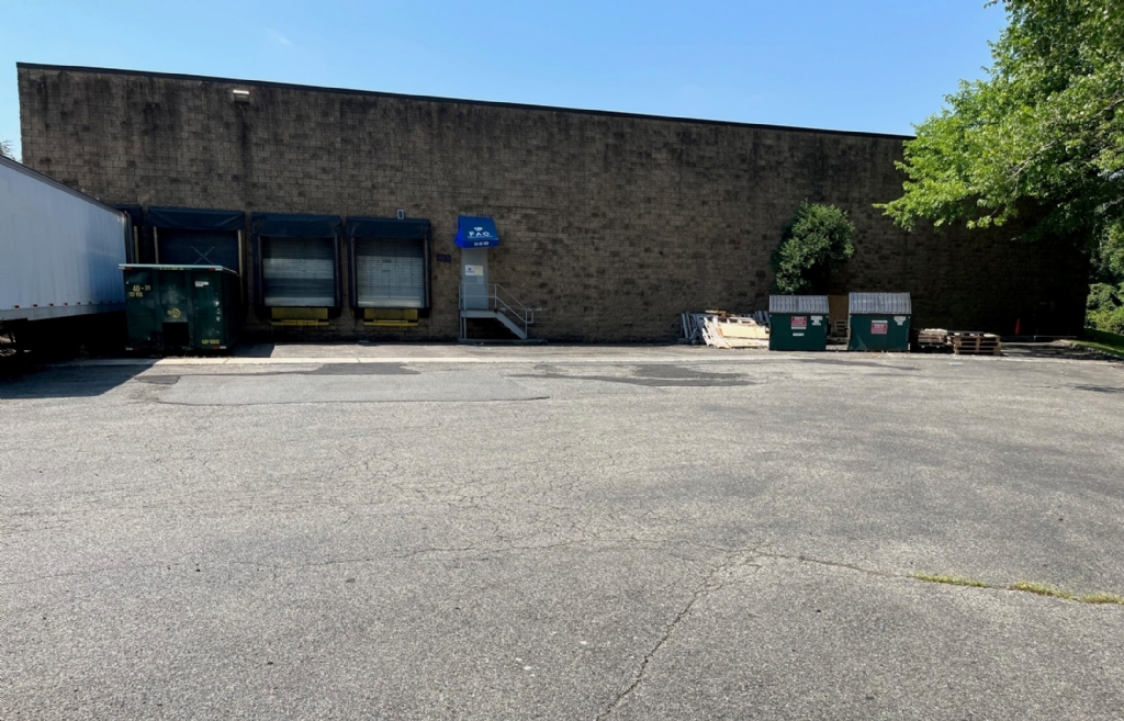 Available: 27,731 SF