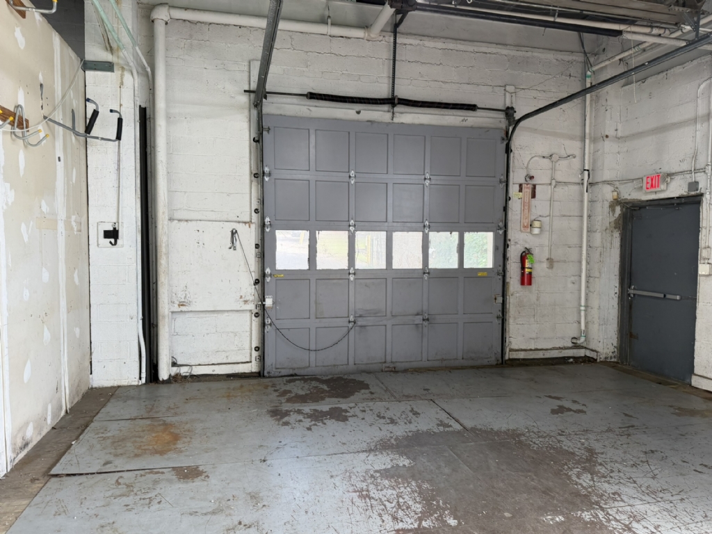 Available: 22,500 SF