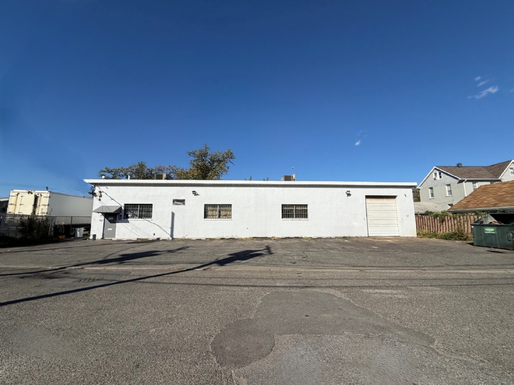 Available: 5,130 SF